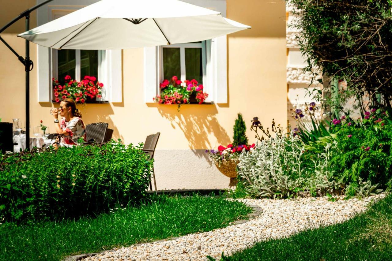 Boutique Hotel Swisshouse Mariánské Lázně Exterior foto